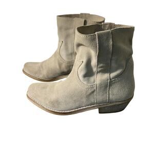 Light suede ankle cowboy boots